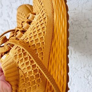 NOBULL Kids' Sneakers